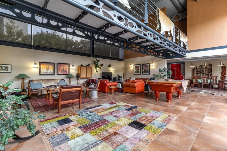 4 Bedroom Property for Sale in Plattekloof Western Cape